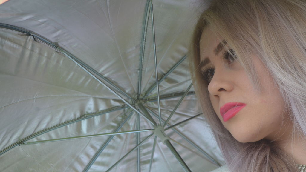  online at GirlsOfJasmin
