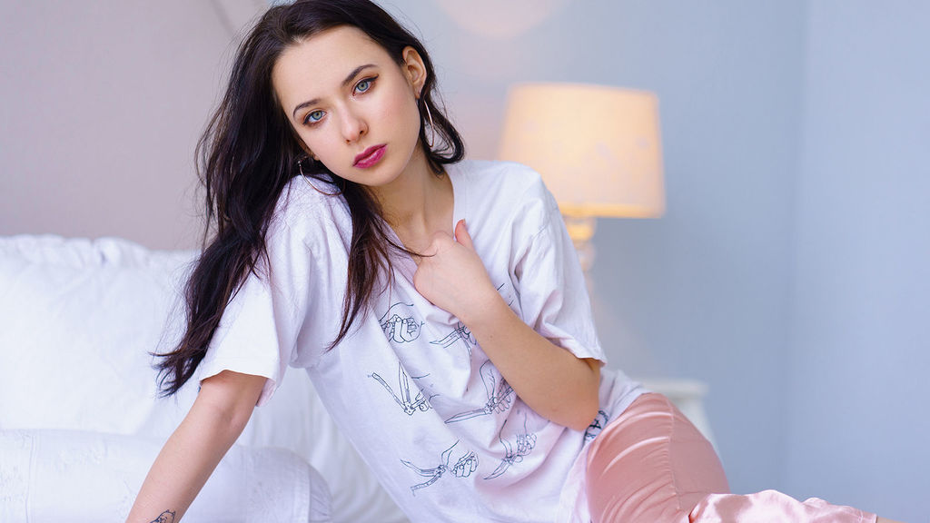  online at GirlsOfJasmin