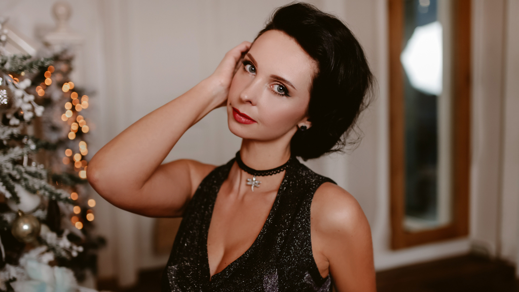 online at GirlsOfJasmin
