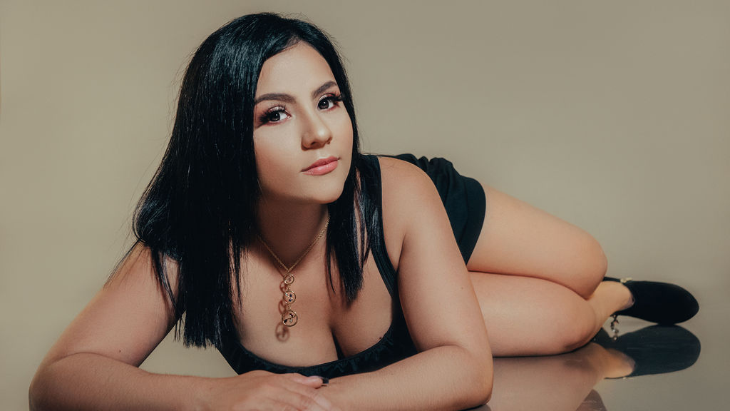  online at GirlsOfJasmin