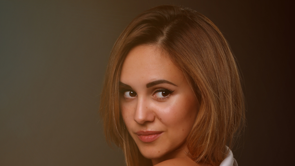  online at GirlsOfJasmin