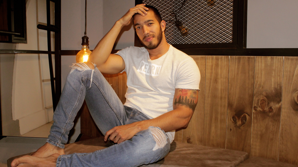 LoanBello's profile from LiveJasmin at BoysOfJasmin'